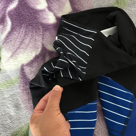 Champion Women’s Athletic 7/8 Tights - Picture 10 of 13